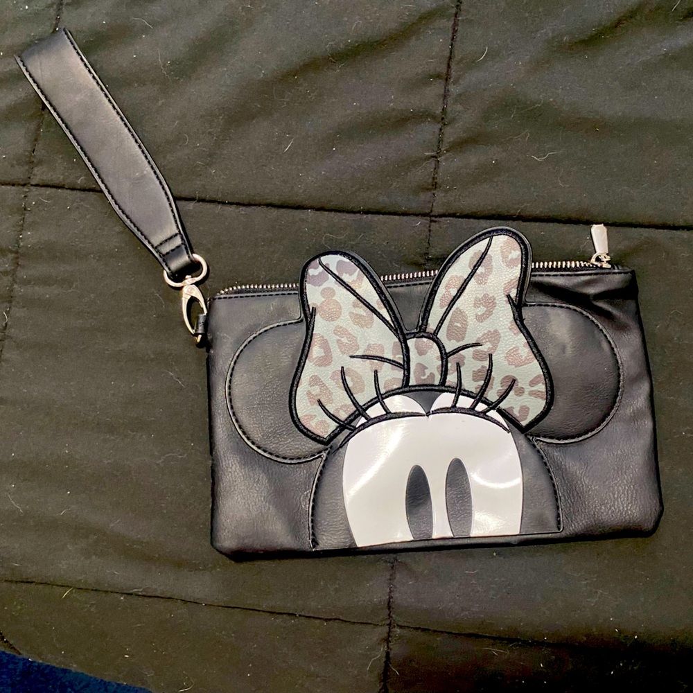 Minnie Mouse Wristlet